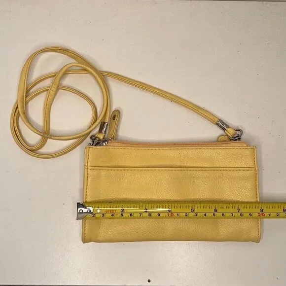 Follow Me Handbag   - Picture 8 of 9